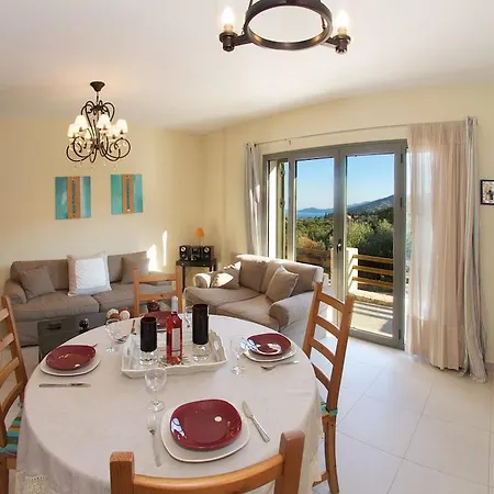 Nyaraló House Of Joy With 3 Bedrooms And Great Views